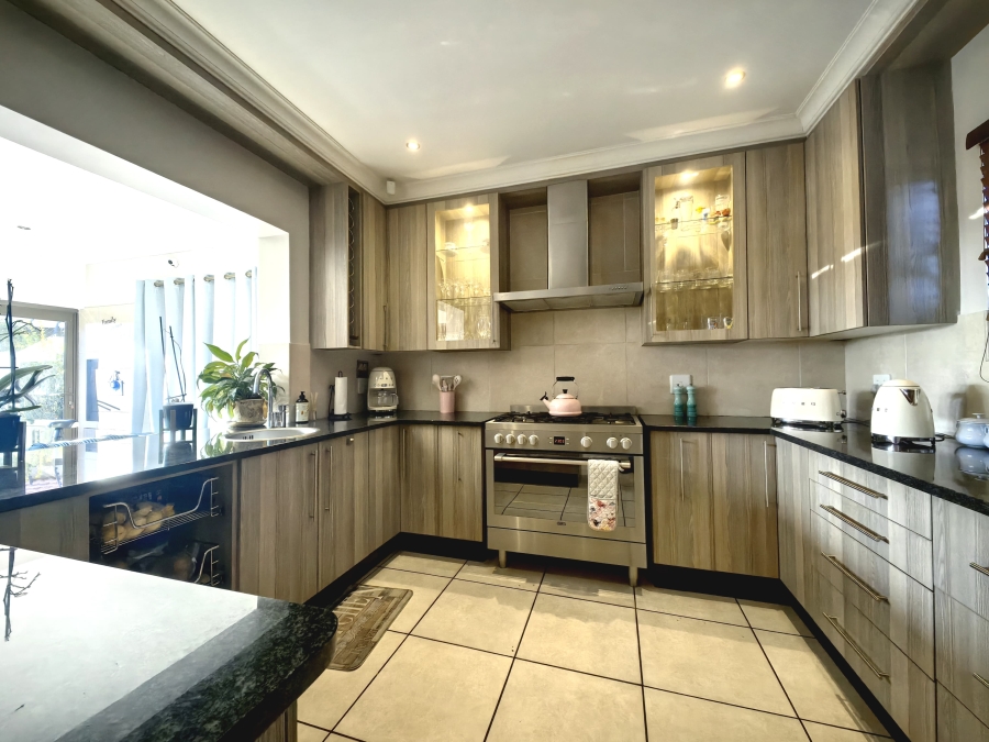 3 Bedroom Property for Sale in Boschdal North West